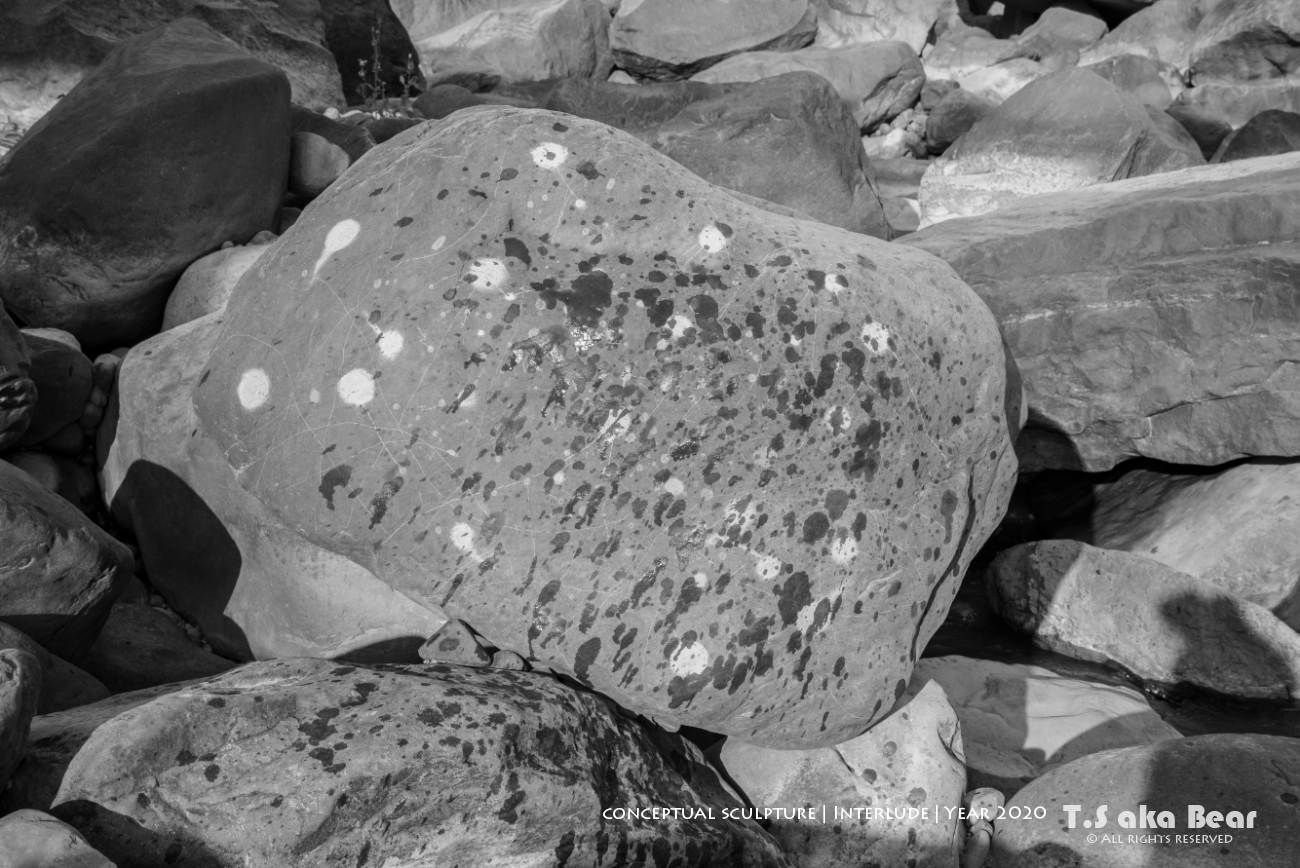 Conceptual sculpture - Interlude | Material : Rock;pebble and water | Year 2020 by Tiong-seah Yap [ T.S aka Bear ] © All rights reserved. Interlude - So is every spectacle roving over my mind as my hands engraves, its rhythm recapitulates to weave multiple traces that witnessed time and space were coming into resonance, and, commingled. What sustained, were those fugacious tinctures drifting slowly downwards, and inlaid in my mind. A recollection that riffled with an irregular cresedo, and diminuendo. What was, there is. - Tiong-seah Yap